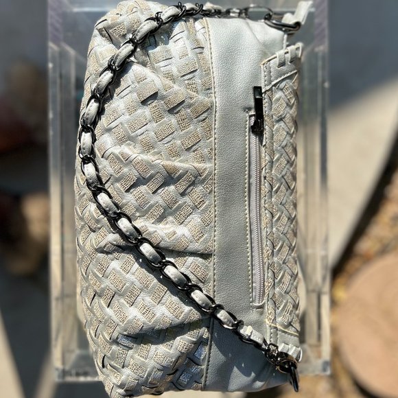 Leather Woven Texture Clutch Purse With Removable Chain - Color Metallic Silver - Picture 3 of 6